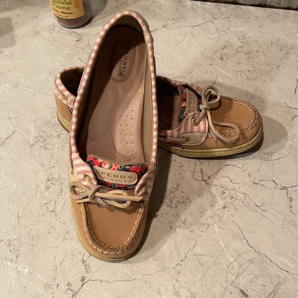 Sperry Shoes - Women’s Sperry Topsiders size 8.5
